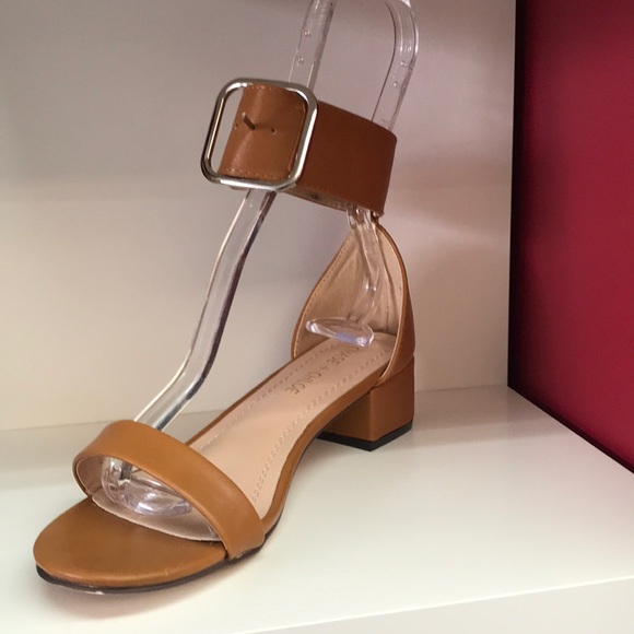 Tan Platform from “Rumi”. - Picture 2 of 4